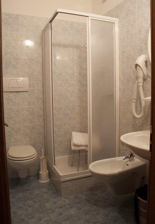 Albergo Italia Molveno Quarto foto
